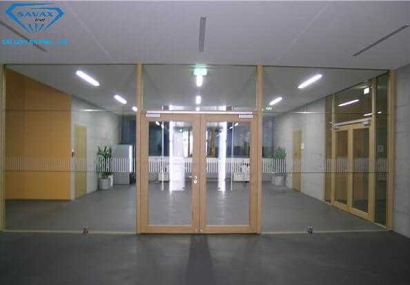 Mẫu vách kết hợp cửa để làm vách ngăn cho các văn phòng làm việc Mẫu vách kết hợp cửa để làm vách ngăn cho các văn phòng làm việc