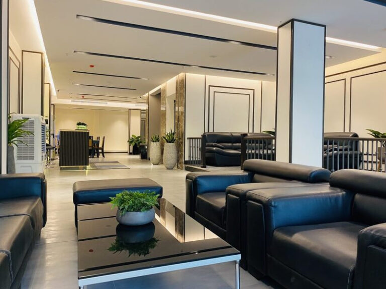 Khách sạn central park