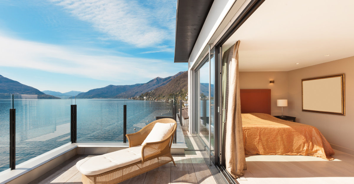 Báo giá cửa kính biệt thự