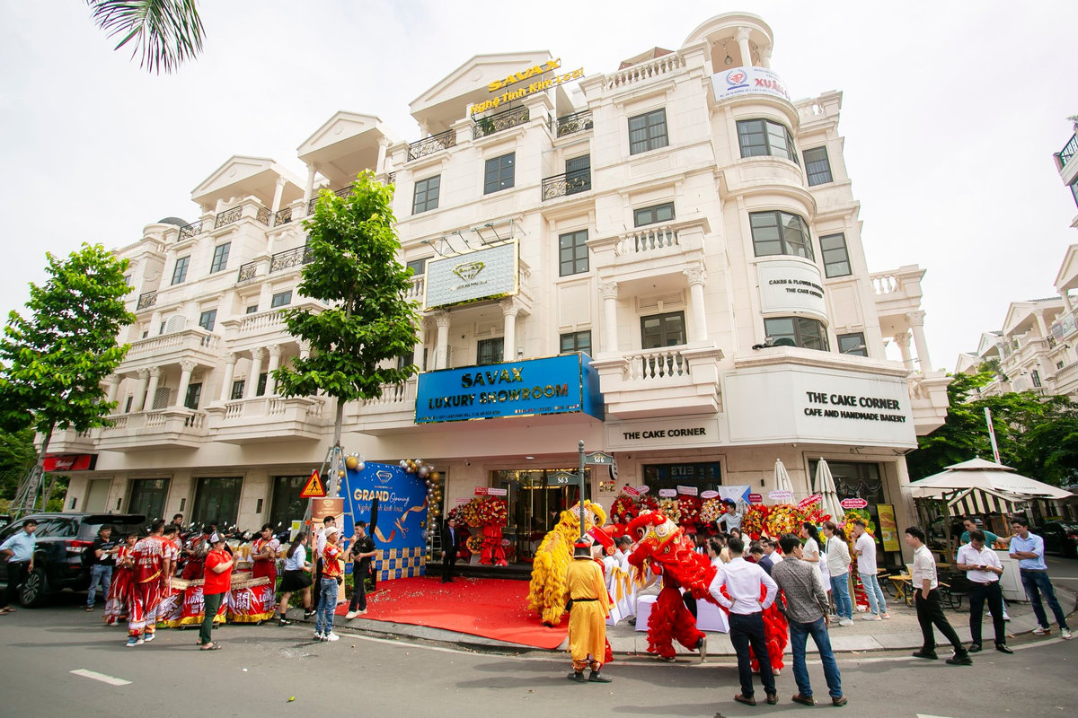 Đơn vị lắp đặt cửa kính biệt thự