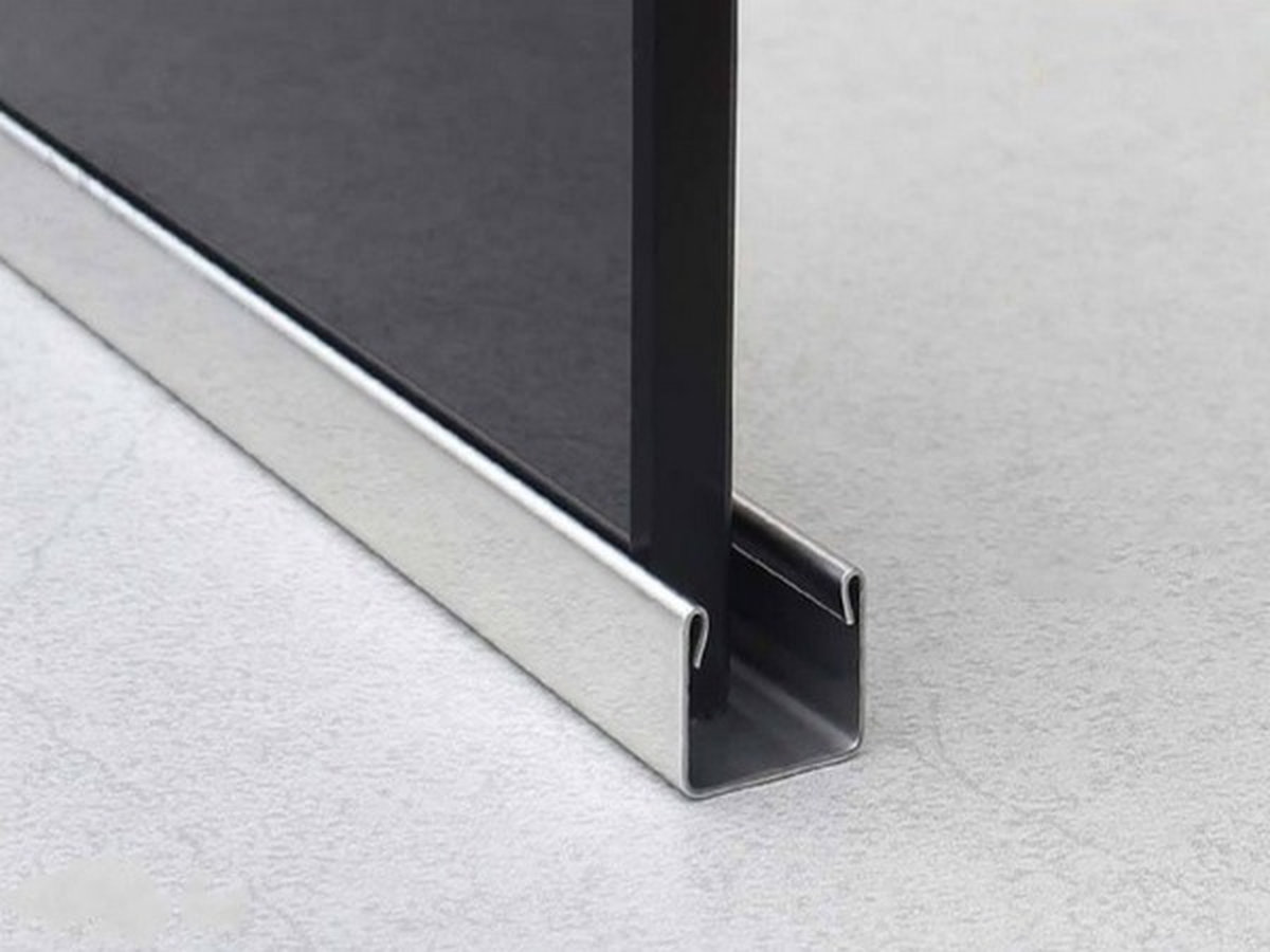 Lắp đặt nẹp kính inox