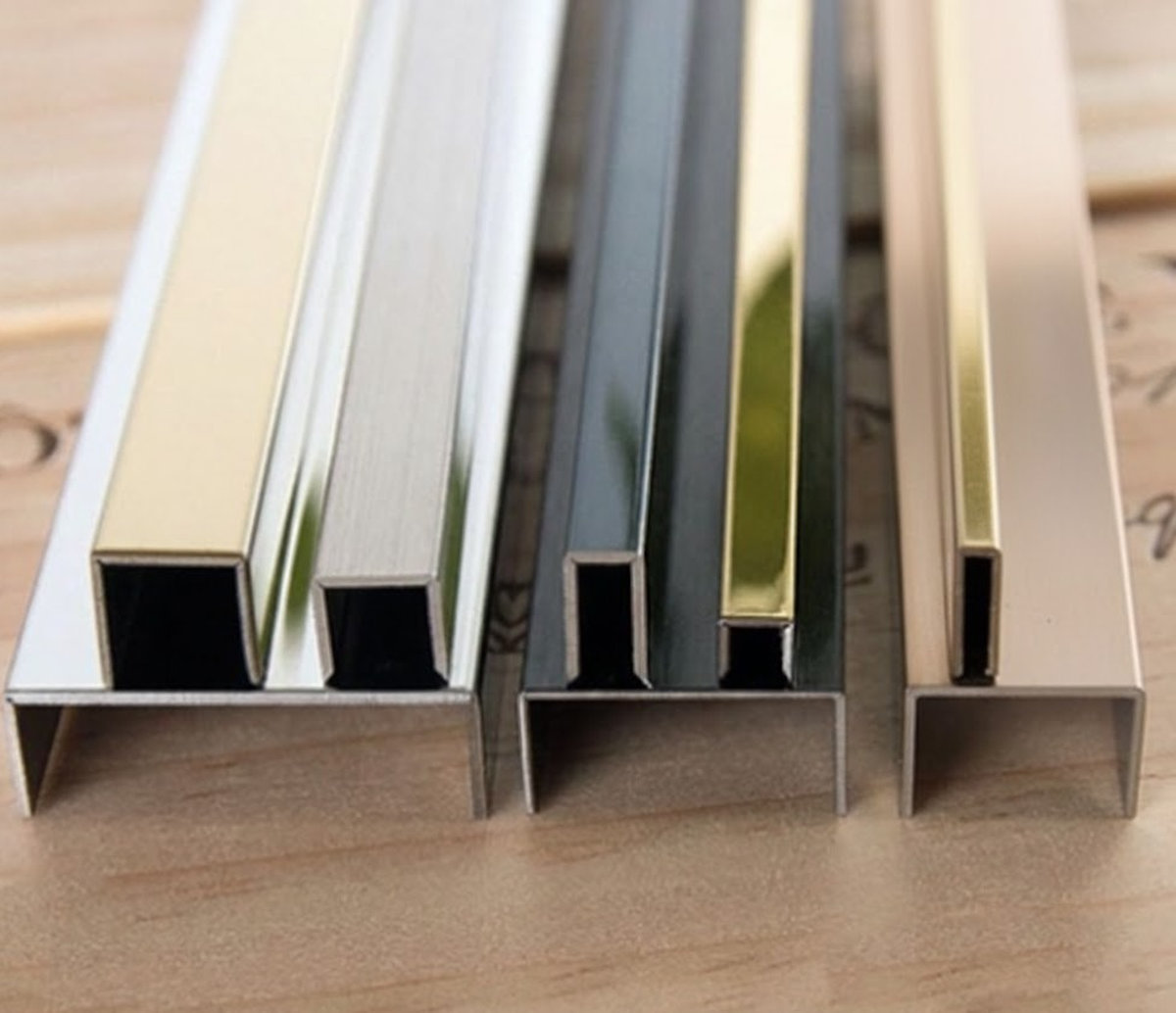 địa chỉ bán nẹp U inox