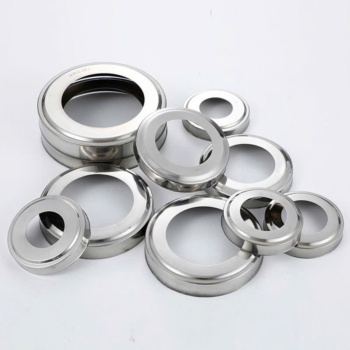 Địa chỉ lắp đặt nắp chụp inox lan can chất lượng