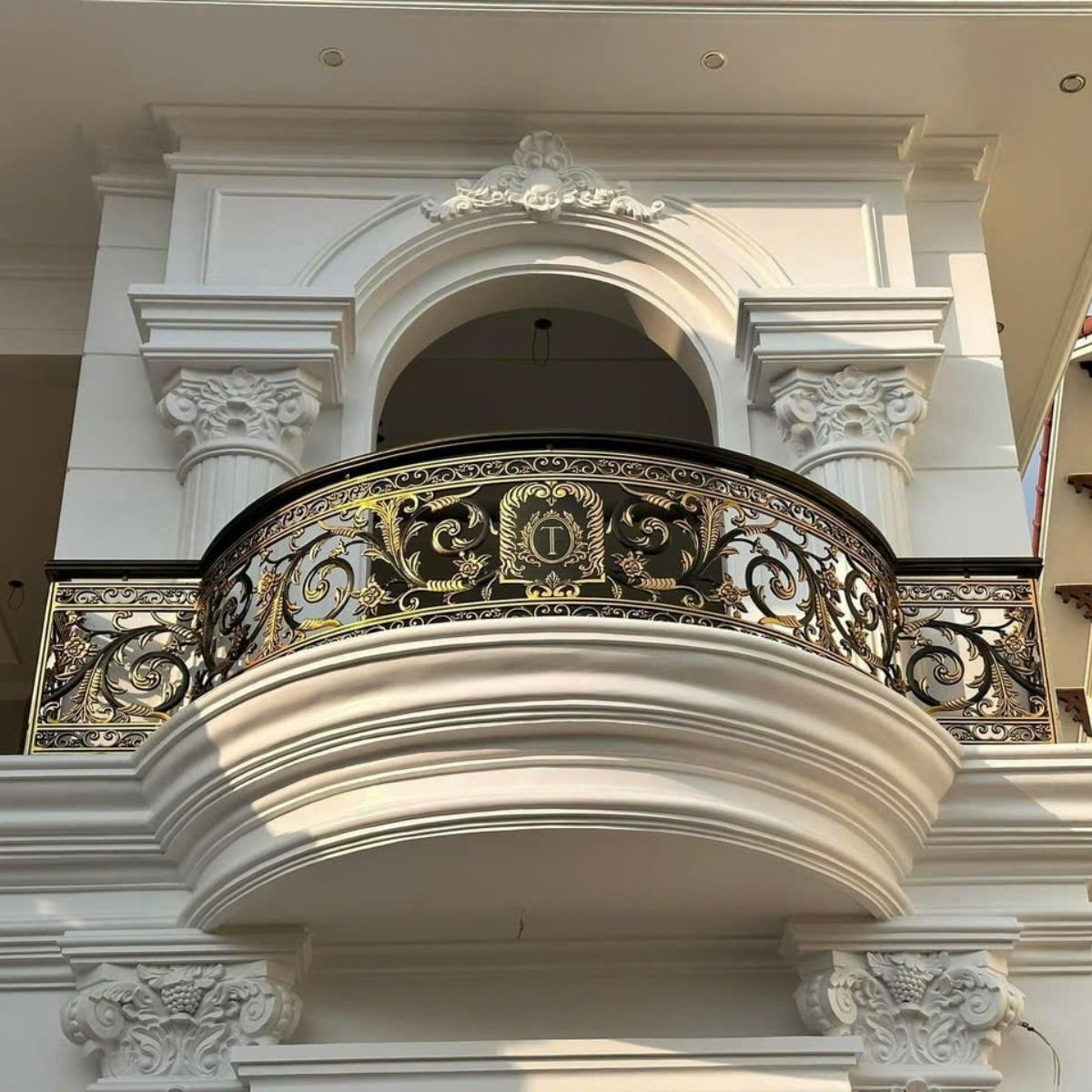 Địa chỉ thi công lan can inox giá rẻ