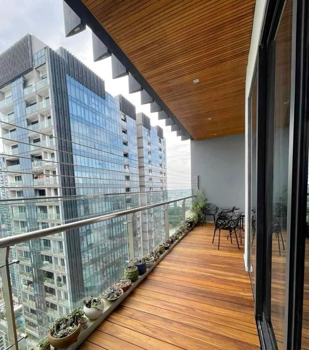 Địa chỉ thi công lan can inox sân thượng đẹp