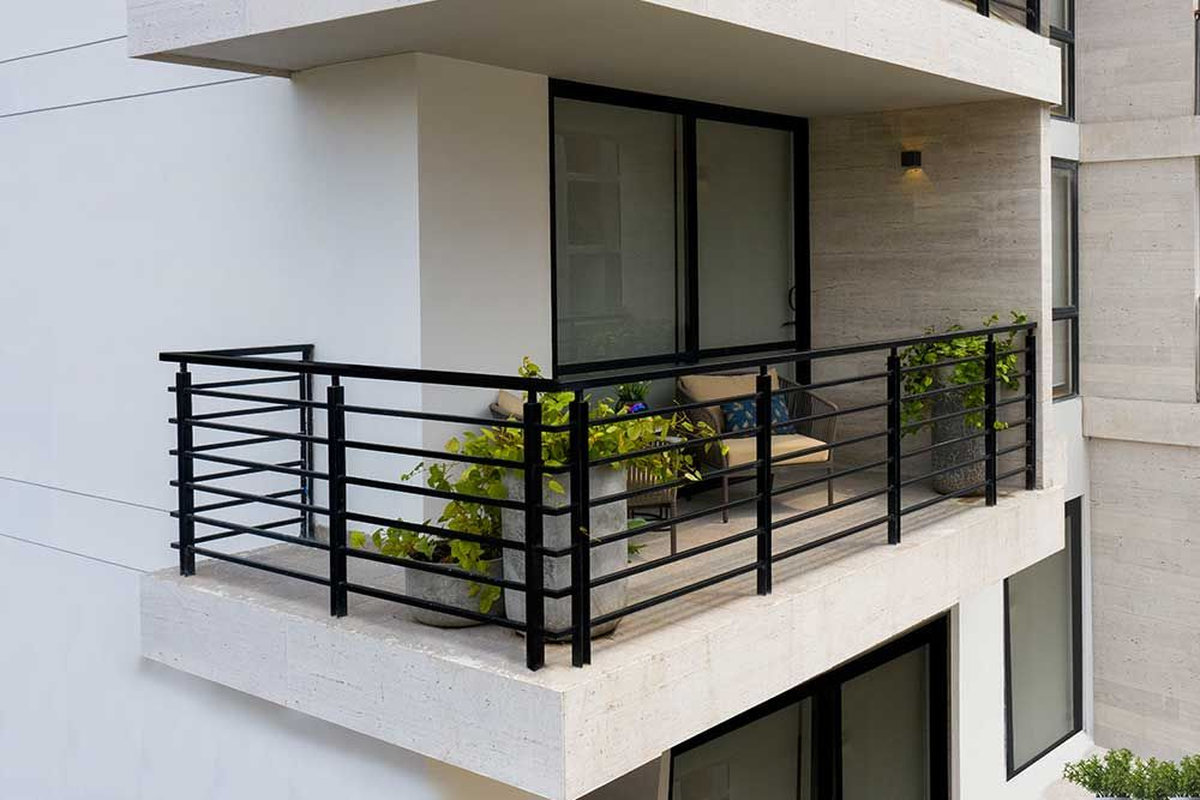 Địa chỉ thi công trụ lan can inox giá tốt