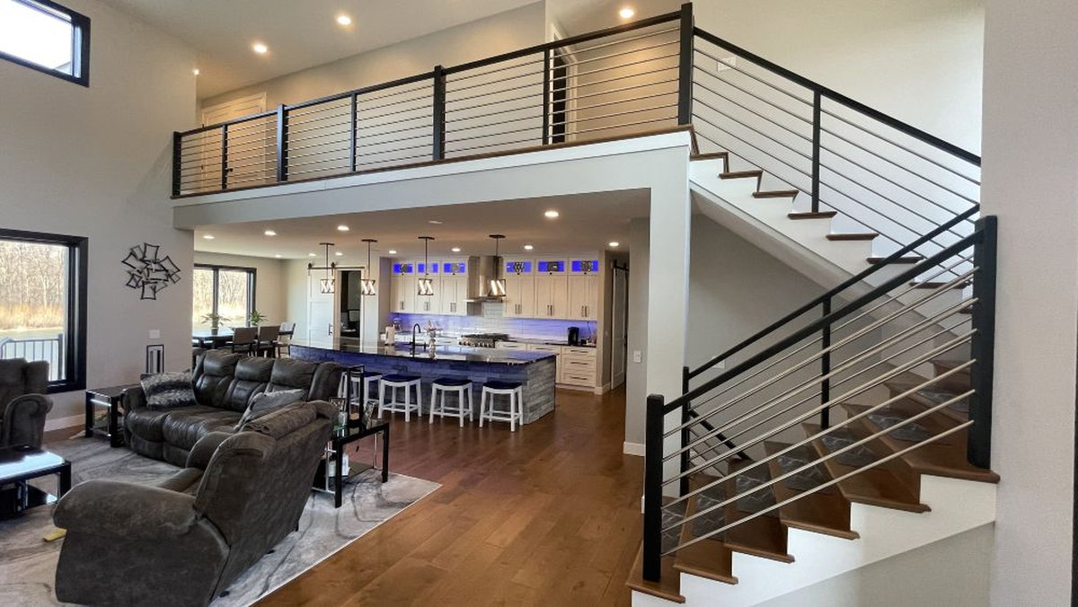 Lan can inox gác lửng giá tốt