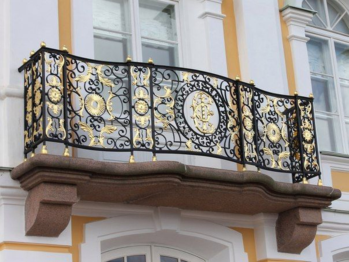 Lan can inox nghệ thuật đắt tiền