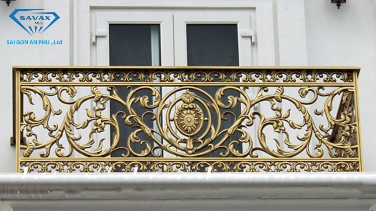 Lan can inox sơn tĩnh điện mạ vàng