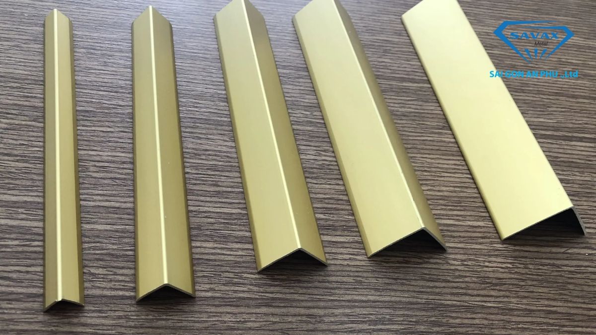 Nẹp viền inox chữ V