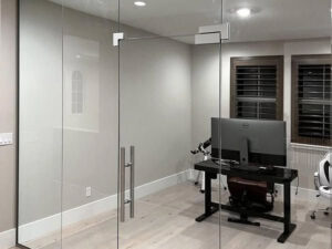 Cửa bản lề sàn