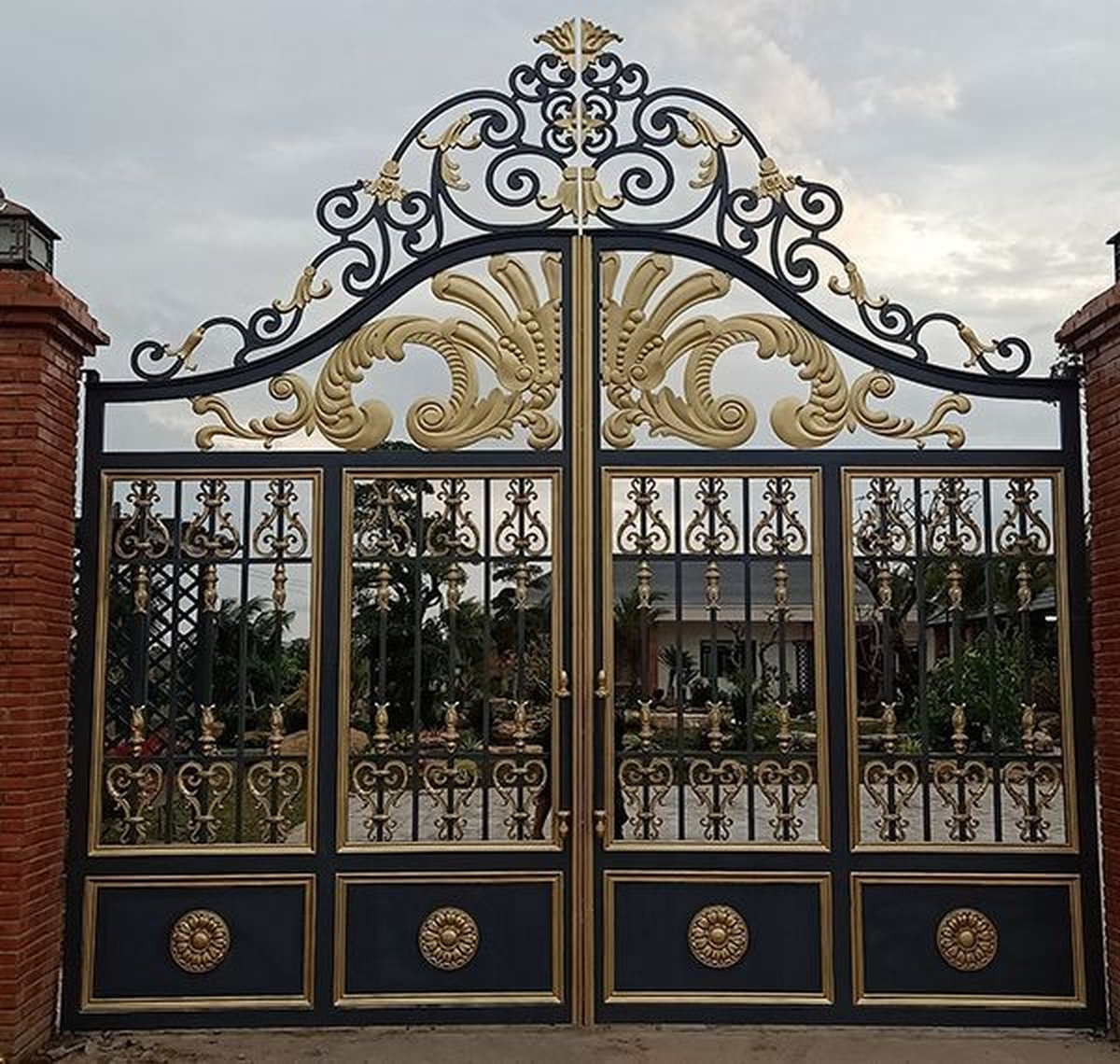 mẫu hoa sắt inox xu hướng