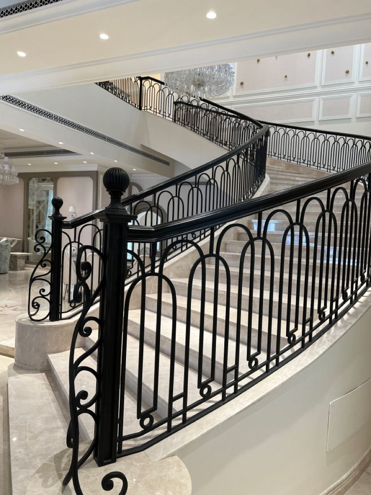 Trụ cầu thang inox đen