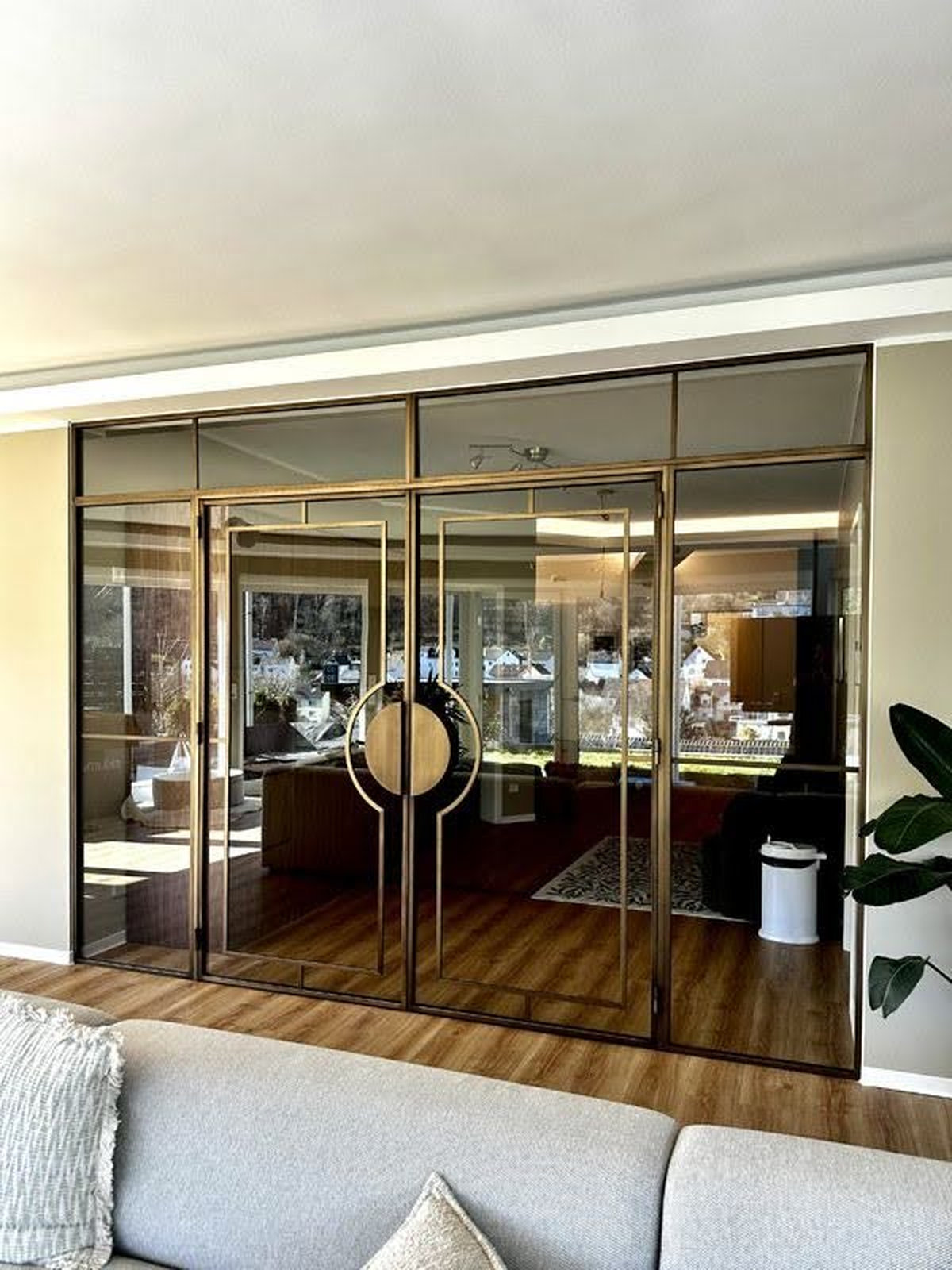 Cửa tùy chỉnh inox